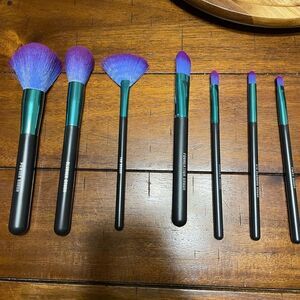 7 Piece Makeup Brush Set